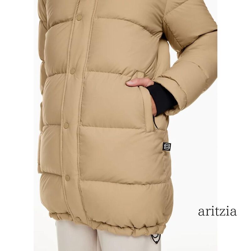 カナダ アリツィア(Aritzia) The Supper Puff Mid ダウンジャケット
